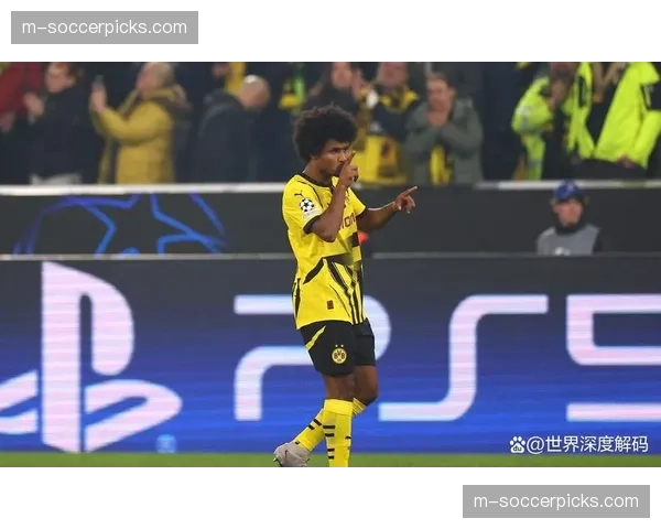 确认缺席，多特蒙德官方宣布阿德耶米因腿筋伤势缺阵三周