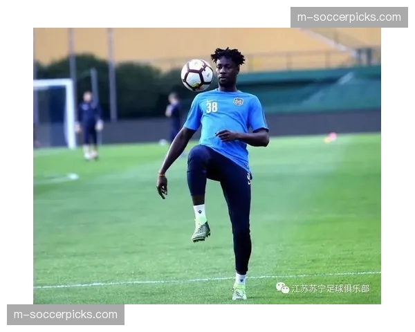 克莱枫丹训练基地引入新AI分析系统,用于评估球员攻防跑位热区